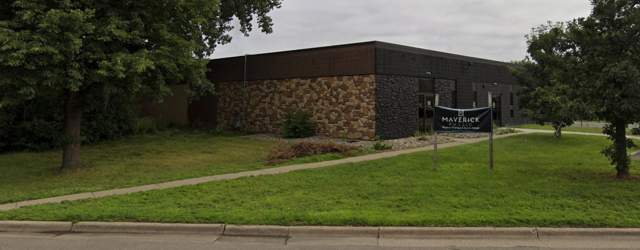 Outside-Maverick-Physiotherapy-St-Paul-MN