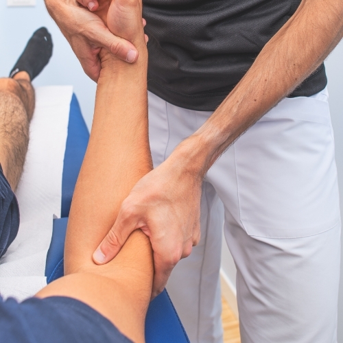 elbow-wrist-and-hand-pain-relief-Maverick-Physio-St-Paul-MN